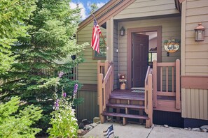 Maison mitoyenne, 3 chambres | Détail de l’extérieur