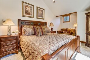 タウンホーム 4 ベッドルーム | 4 室のベッドルーム、WiFi (無料)