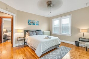 3 bedrooms, iron/ironing board, free WiFi - Spacious 3BR Home near Downtown, Oakland & East Liberty! Max 15 nights by RedAwning (Pittsburgh)