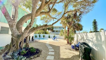 Apartment, 2 Bedrooms | BBQ/picnic area