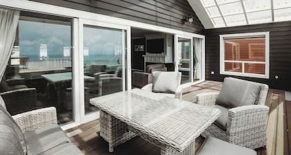 Luxury Holiday House with Ocean Views