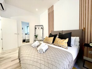 2 habitaciones, tabla de planchar con plancha y wifi gratis 
