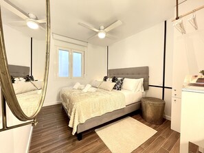 3 chambres, fer et planche à repasser, Wi-Fi gratuit