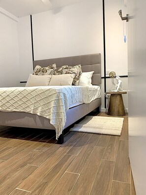 3 chambres, fer et planche à repasser, Wi-Fi gratuit, draps fournis