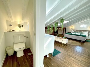 Een douche, een haardroger, handdoeken