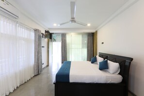 Apartment, Multiple Beds | 2 bedrooms, iron/ironing board, free WiFi, bed sheets