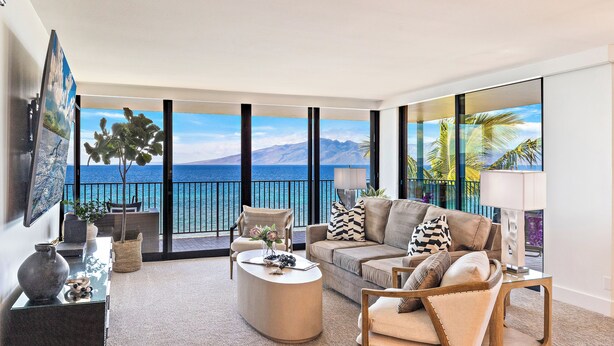 Smart TV, stereo - Premier Oceanfront Retreat in Lahaina (Lahaina)