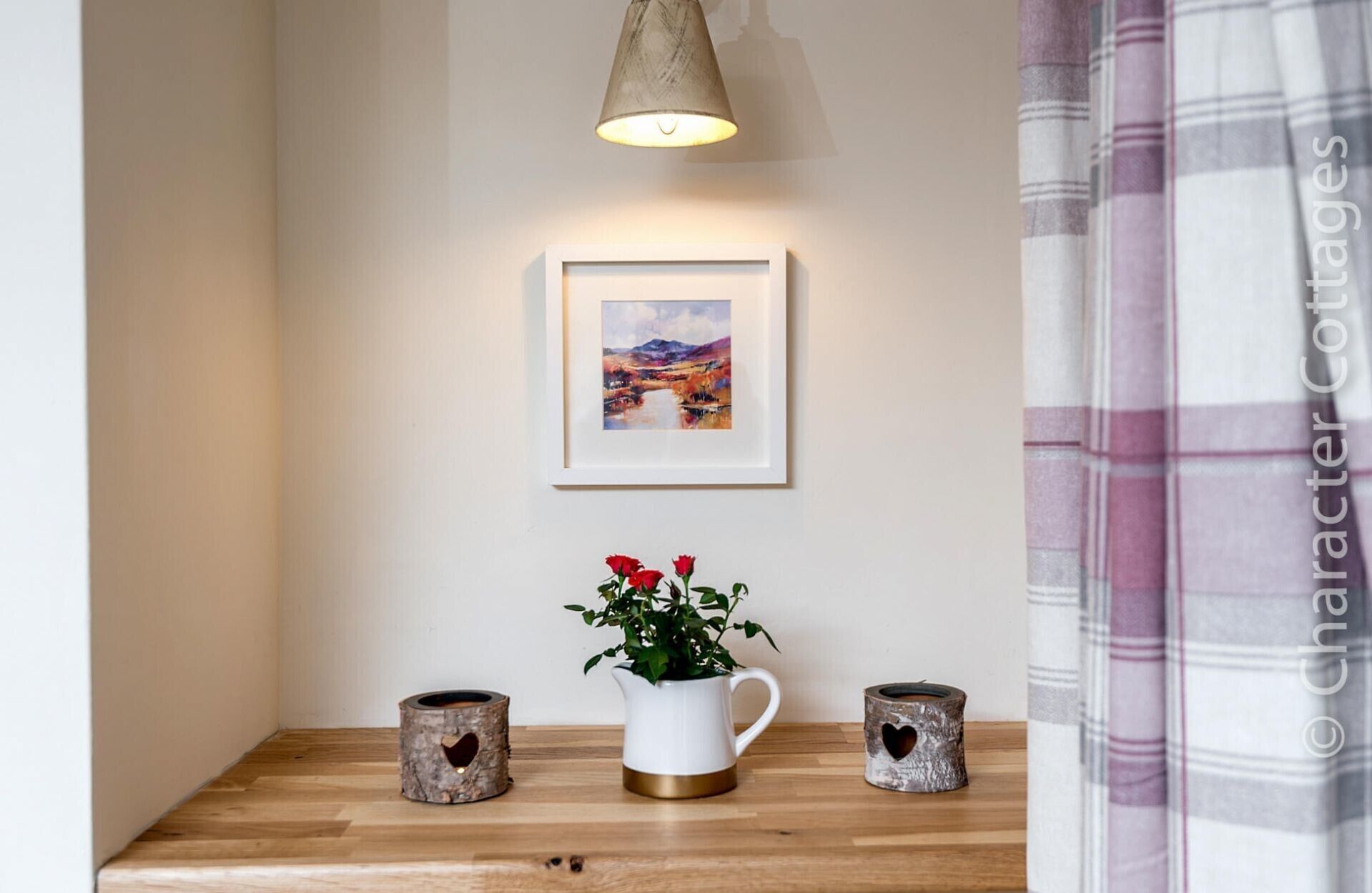 3 عدّة غرف نوم وبديكورات فريدة لكل غرفة وطراز فريد لكل وحدة