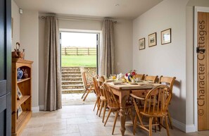 Cottage | Interior - Hetty's Stables (Cheltenham)