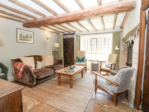 Cottage | Living area