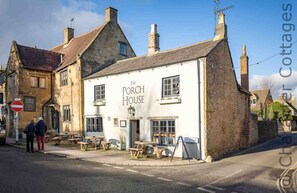 Cottage | Interior - Copperbeech (Cheltenham)