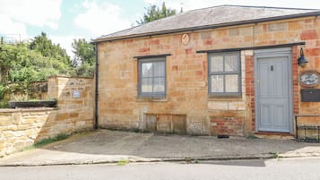 Cottage | Front of property
