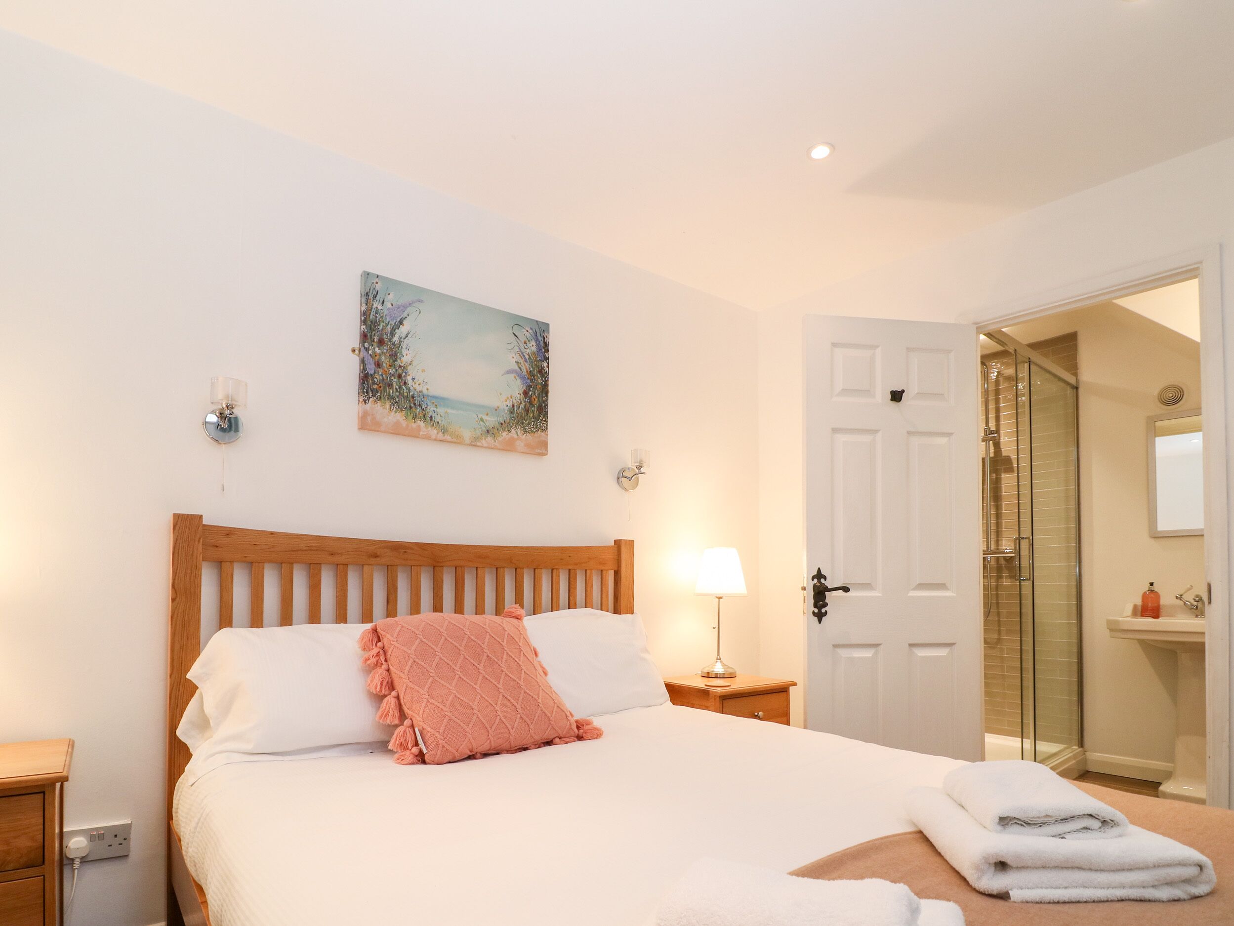 Cottage | 1 bedroom, individually decorated, individually furnished, free WiFi