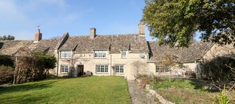 Holly Cottage