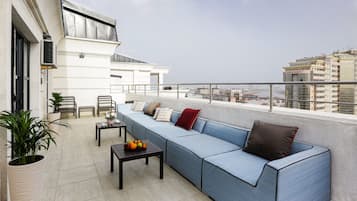 Premier Suite, 2 Bedrooms, Non Smoking, City View | Rooftop terrace
