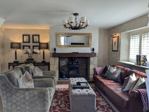 Cottage | Living area