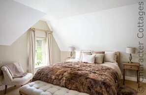 Cottage | Interior