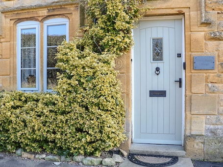 Cottage | Exterior. Green Pump Cottage