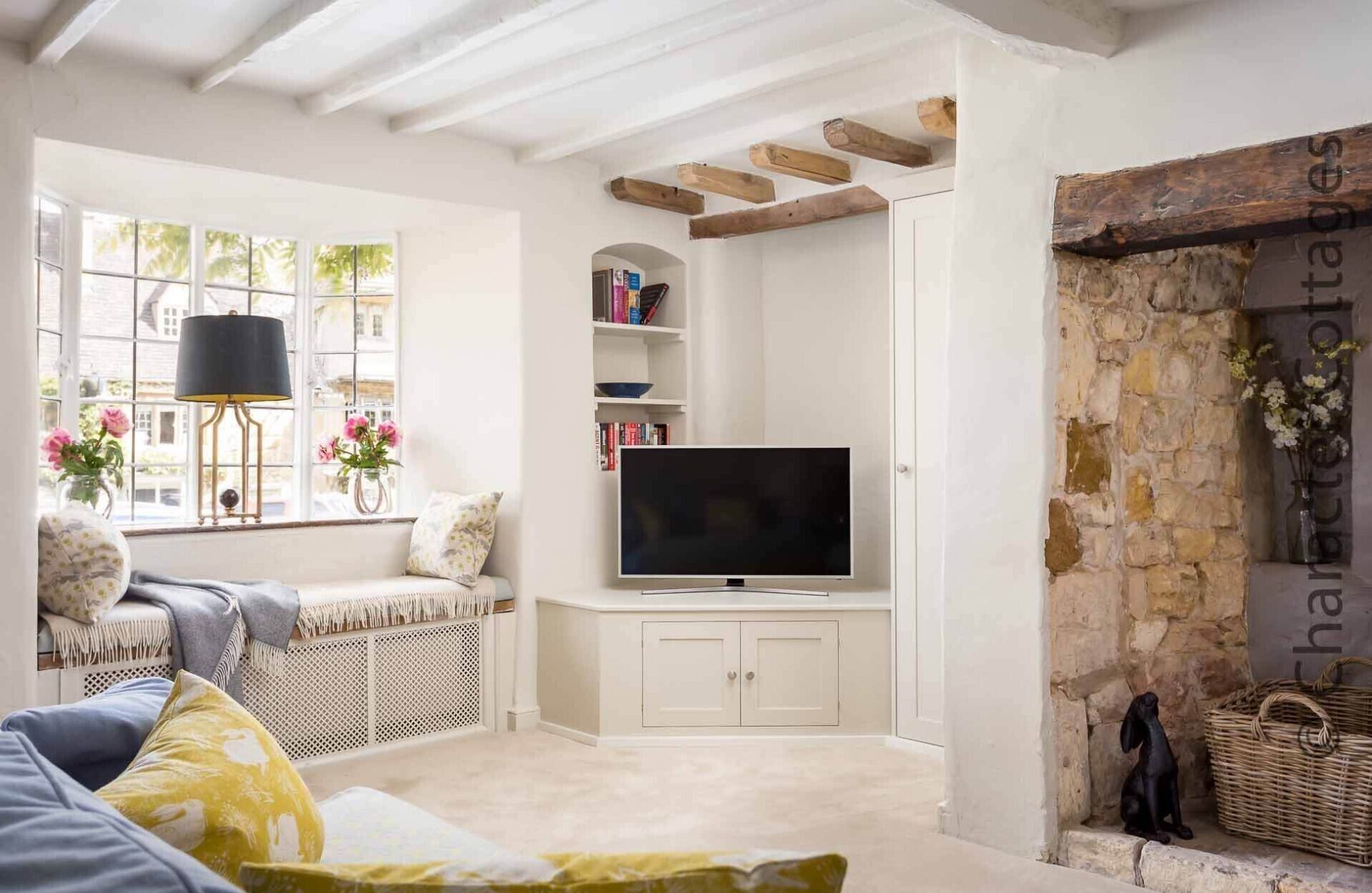 Cottage | Interior