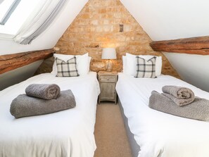 Cottage | 2 bedrooms, individually decorated, individually furnished, free WiFi - The Tap Room (Chipping Norton)