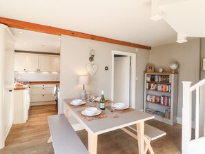 Cottage | Dining - The Tap Room (Chipping Norton)