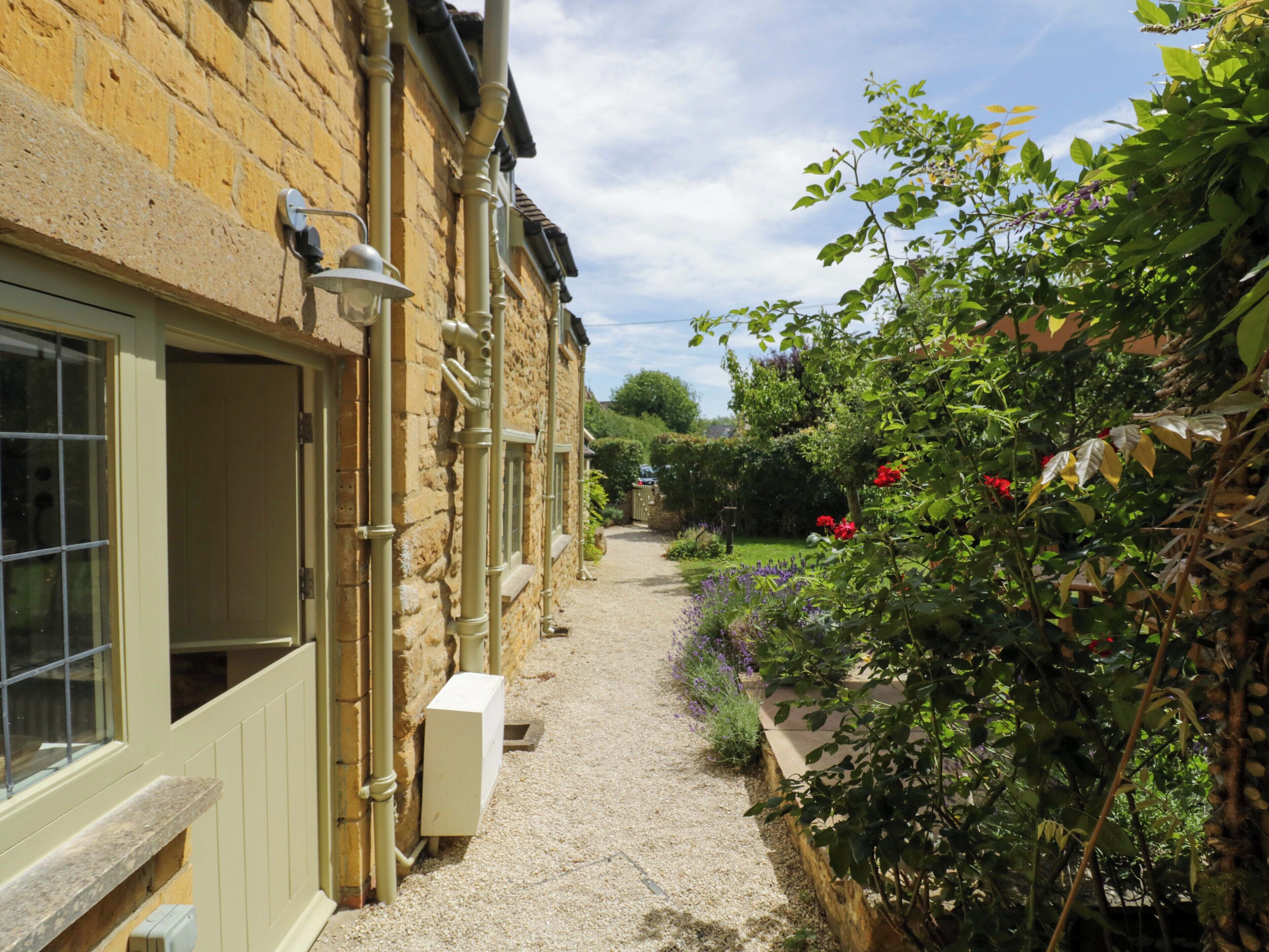 Cottage | Property grounds