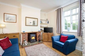 Cottage | Interior