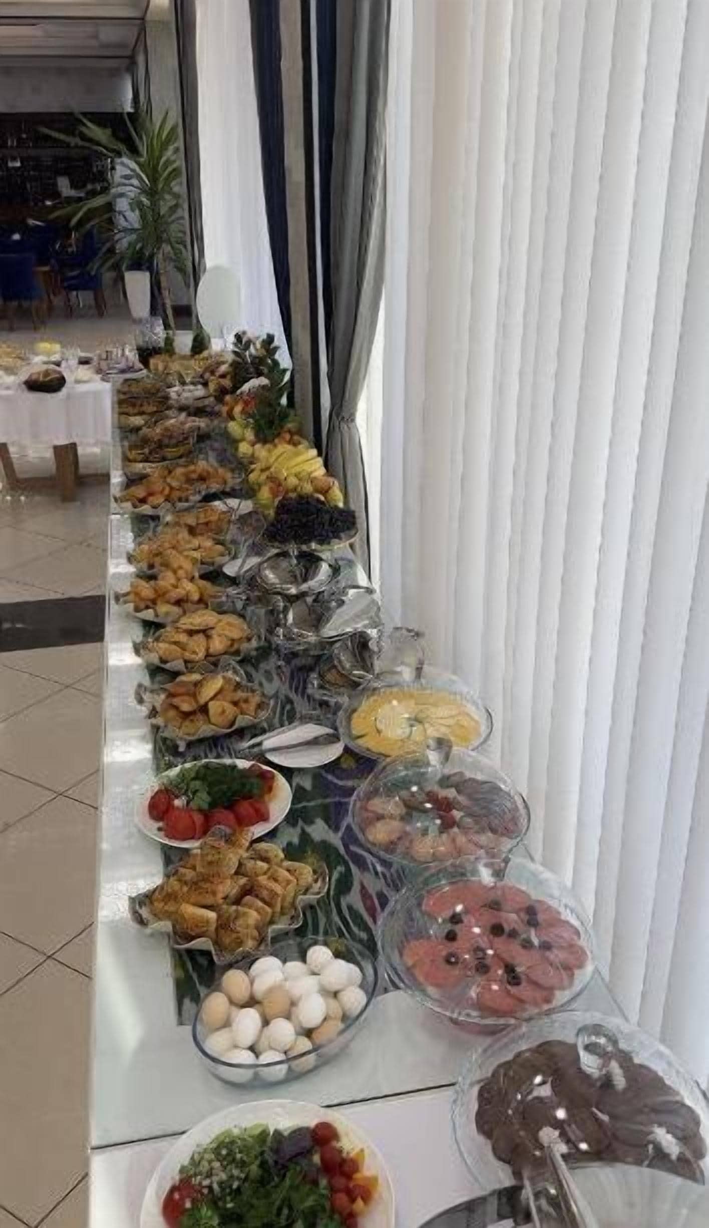 朝食ビュッフェ