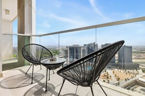 Studio Premium (with Kitchen and Balcony) | Ban công