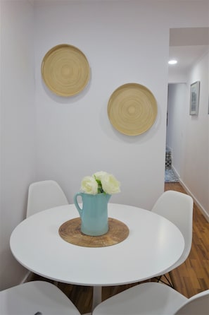 Appartement | Restauration dans la chambre