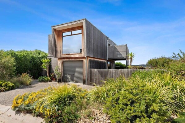Exterior - Mariners Retreat Unrivalled Ocean and River Views (Ocean Grove)