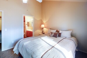 2 bedrooms, internet, bed sheets