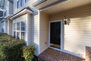 Exterior detail - Near downtown Cary & RDU. Easy access to Raleigh, Durham and local venues. (Cary)
