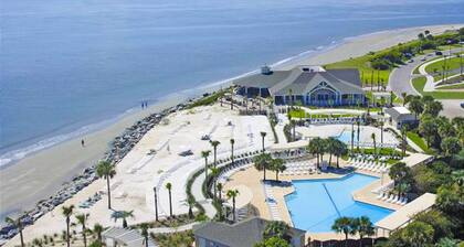 Elegant Ocean View Villa w/Fast WiFi, Shared Pools, Tennis, Golf Courses, & Gym
