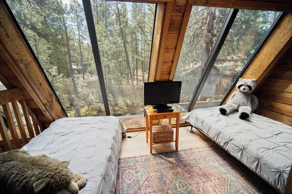 4 bedrooms, Internet, bed sheets