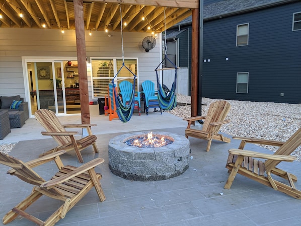 Hus (Livin' The Dream Lite- INDOOR POOL! H) | Exteriör