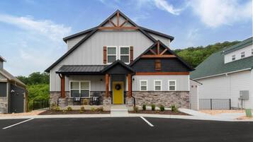 Casa (Livin' The Dream Lite- INDOOR POOL! H) | Exterior
