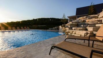 Casa (Livin' The Dream Lite- INDOOR POOL! H) | Exterior