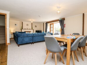 Cottage | Interior