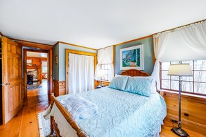 3 habitaciones, acceso a internet y ropa de cama