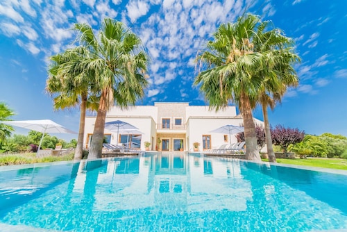 Villa Son Sard Nou by Balearic Villas