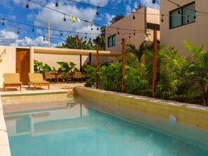 Piscine extérieure