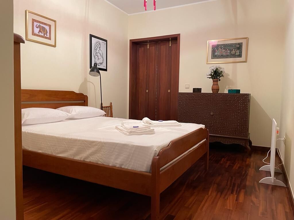 4 bedrooms, WiFi, bed sheets