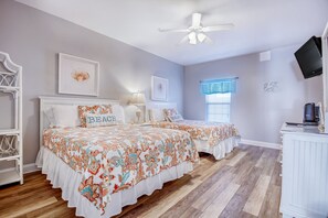 5 habitaciones, tabla de planchar con plancha, wifi y ropa de cama 