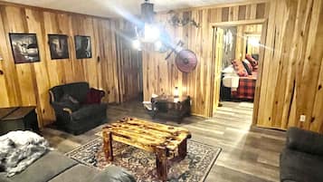 Televisor i llar de foc