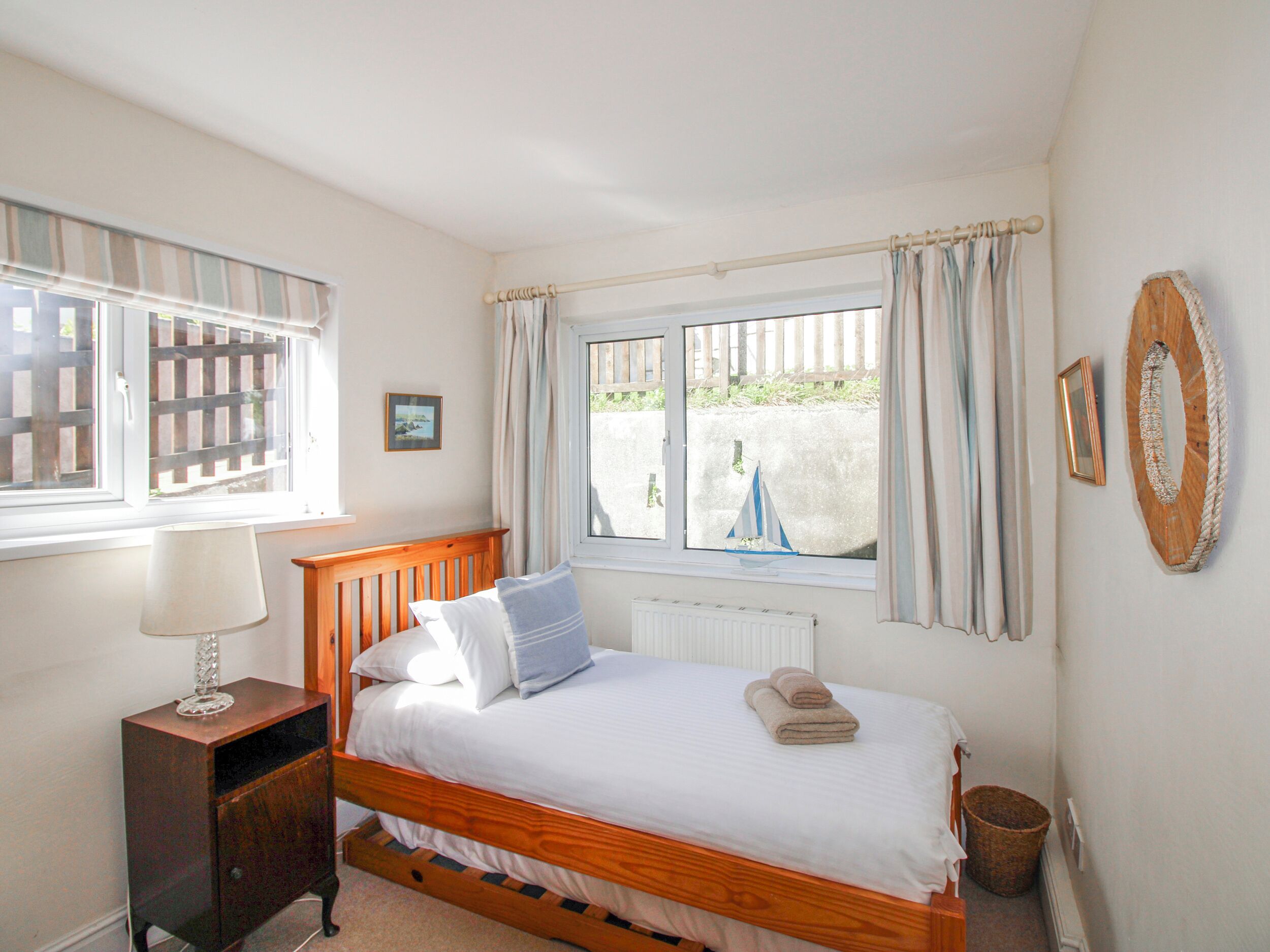 Cottage | 4 bedrooms, WiFi (free), individually decorated, individually furnished