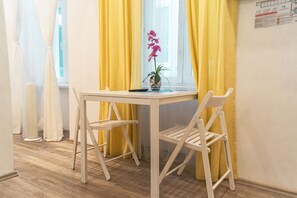 Standard Studio Suite | In-room dining - Mariahilfer Boutique Rooms - Virtual Reception & Self-Checkin (Vienna)