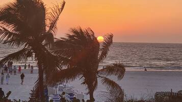 House (1209 SE 32nd Ter) | Exterior