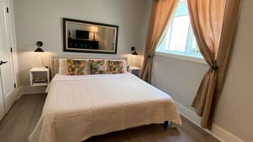 1 makuuhuone, työpöytä, silitysrauta/-lauta, Wi-Fi