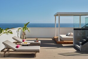 Penthouse, 2 chambres, balcon, vue océan | Vue sur la plage/l’océan